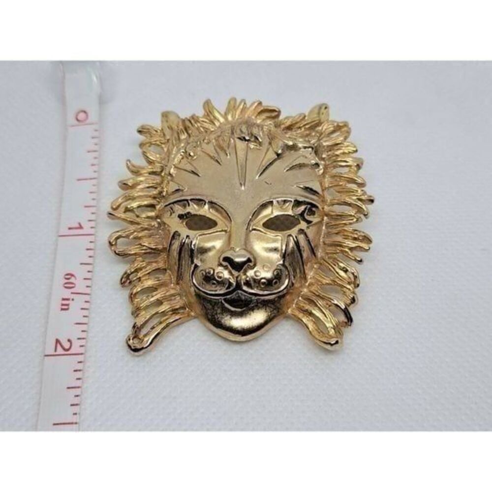 Vintage AJC brooch